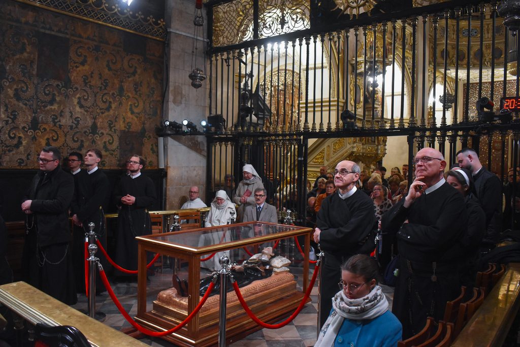 Historyczny i poruszający początek peregrynacji: Święty Gerard Majella na Jasnej Górze dsc 0279